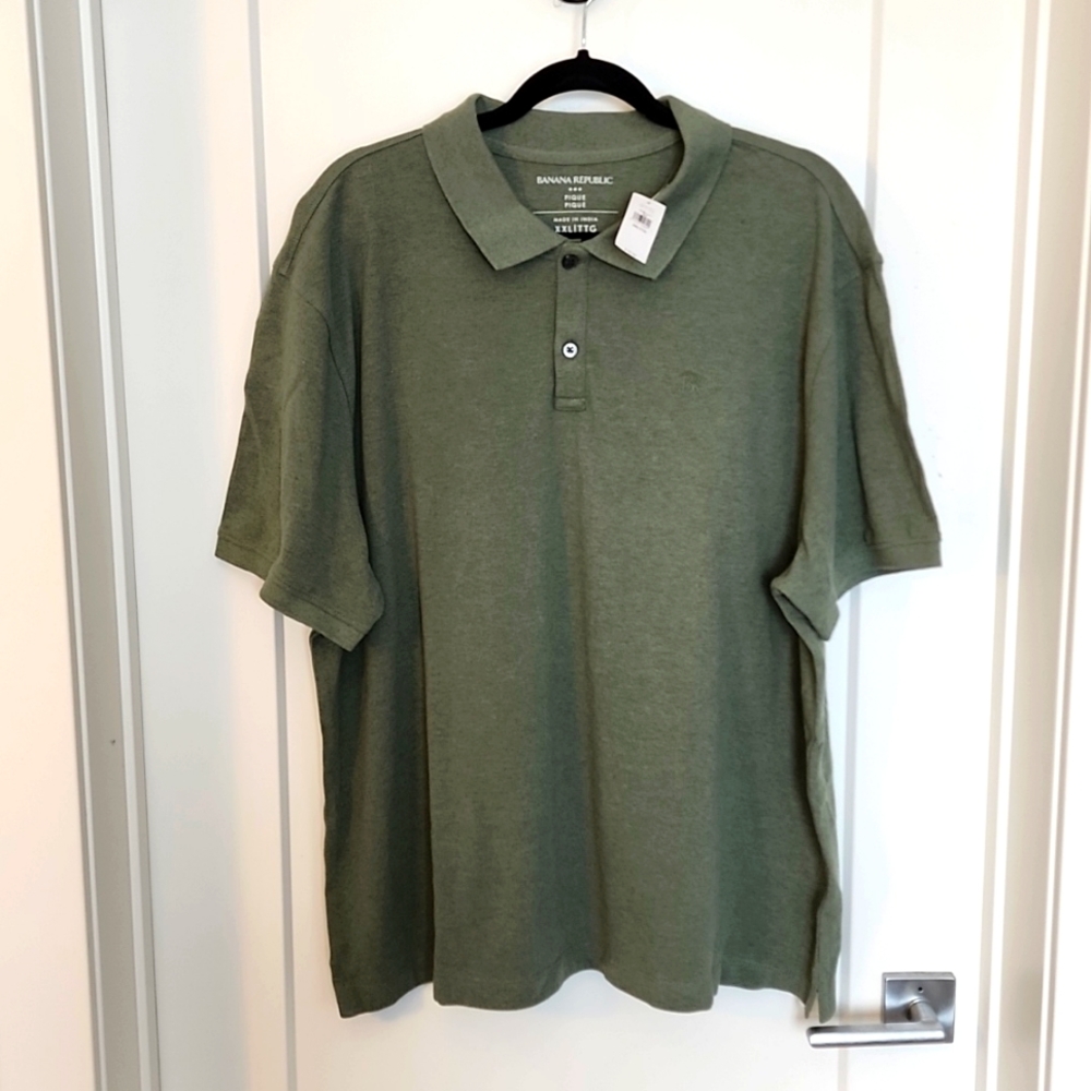 3/$25 NWT Banana Republic green polo